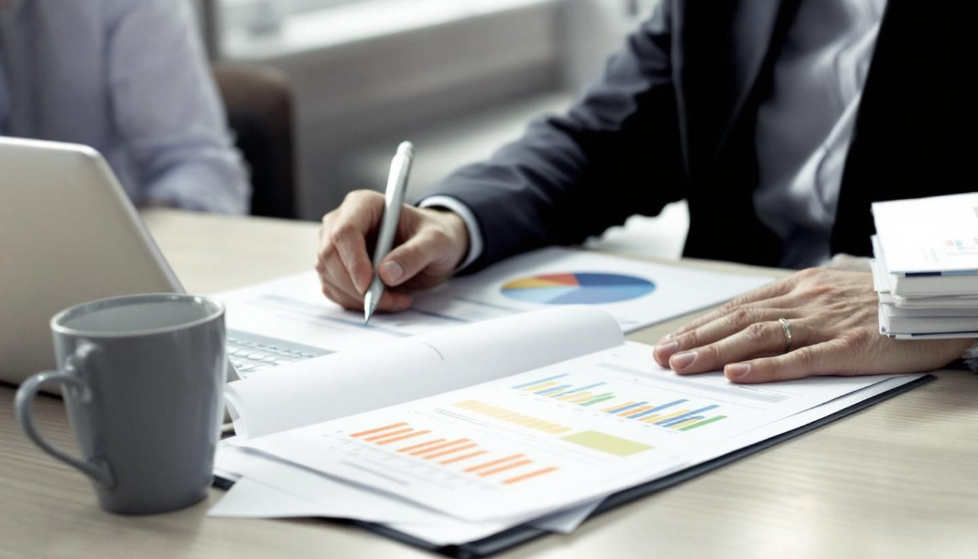 Comment choisir entre assurance vie et banque pour votre 3ème pilier ?